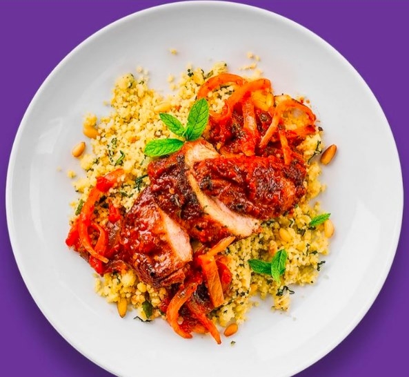 One of my favorites was the Cumin & Fennel Braised Chicken by Chef Silvia Baldini. The dish includes two pouches (braised chicken and couscous & spinach), and can be prepared in 6 minutes. The fluffy couscous with crunchy pine nuts are paired with tender braised chicken with intense Mediterranean flavor.