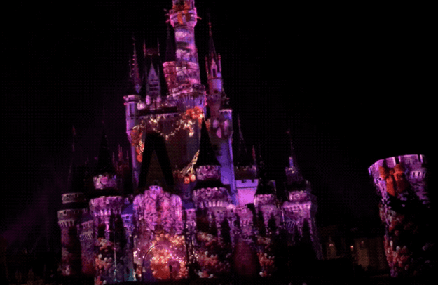 こんなん泣くわ ディズニーランドのプロジェクションマッピングが最高すぎて感動