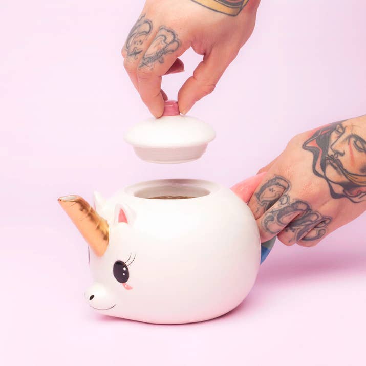 No need to put any more Aussies in anguish now that you have an actual teapot. Get it from Firebox for $39.39.