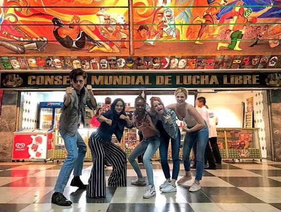 53 Times The Riverdale Cast Were Adorable Irl In 2017