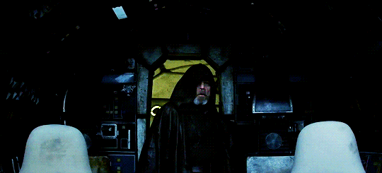 And we know there are more than ONE kind of dice out in the Star Wars–verse (ahem, looking at you and your chance cube, Watto).