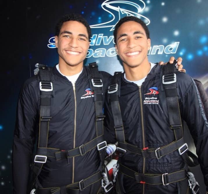 Aaron dan Isiah Williamson