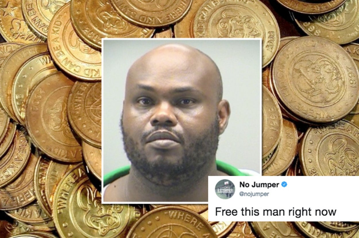 People Are Rooting For The Man In A Hoax About Bitcoins And Chuck E. Cheese
