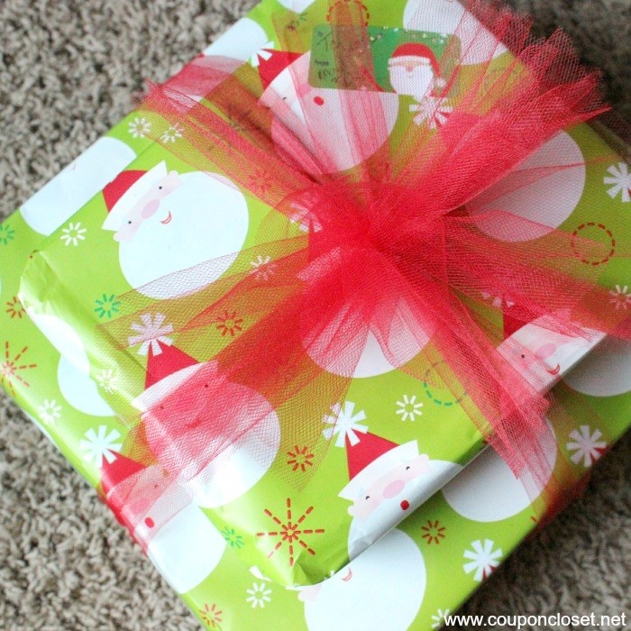 20 Easy Gift Wrapping Hacks You Still Have Time To Do