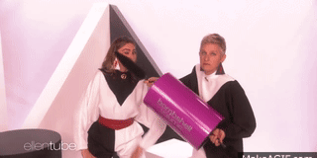 When Ellen accidentally poked Sofia Vergara in the eye with giant mascara: