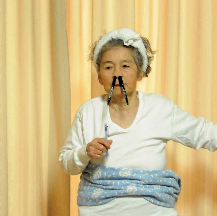 歳の自撮りばあちゃんに聞く人生の楽しみ方 歳の自撮りばあちゃんに聞く人生の楽しみ方