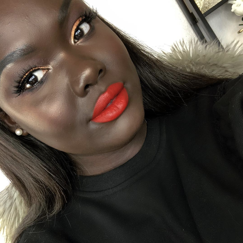 17 Stunning Pics That Prove Red Lipstick Was Made For Big Lips 9967