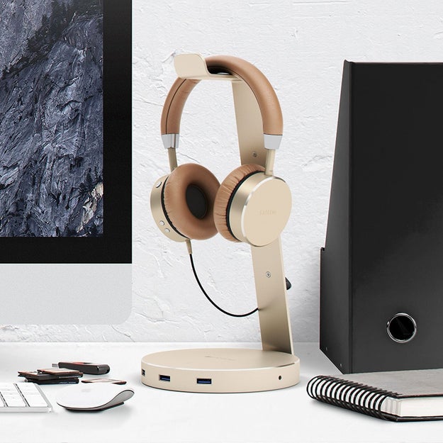 A handy headphone stand with added USB ports so anyone making dope beats can charge their most beloved work tool while they're away.