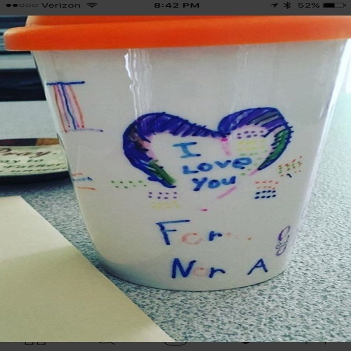 buzzfeed community member's ceramic mug decorated by a student