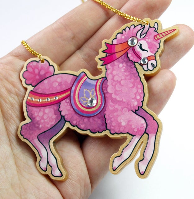 This acrylic alpaca unicorn necklace is magical mashup of two majestic creatures.