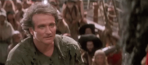 "Eu assisto de novo 'Hook: A Volta do Capitão Gancho'. Era meu filme preferido quando era criança e, para ser sincero, isso não mudou. Ele me enche de nostalgia e felicidade. Robin Williams ainda tem o poder de transformar meus dias ruins."— mrmediocrates