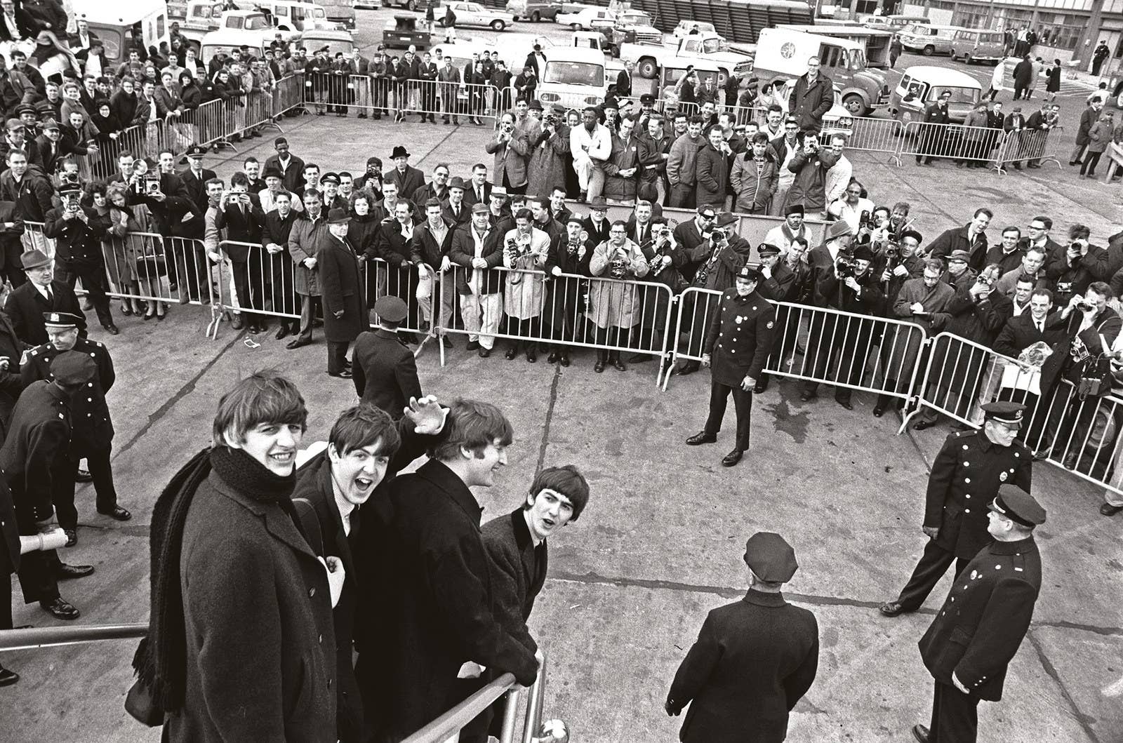 Beatles desembarcam em Nova York, 7 de fevereiro de 1964.