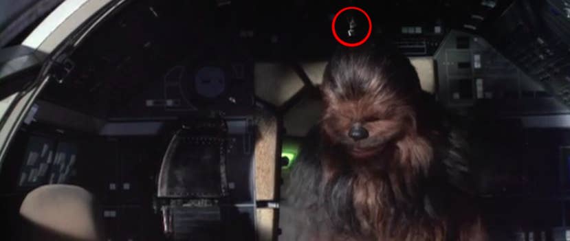 よく見ないと気がつかない スター ウォーズ にしっかり映ってる遊び心
