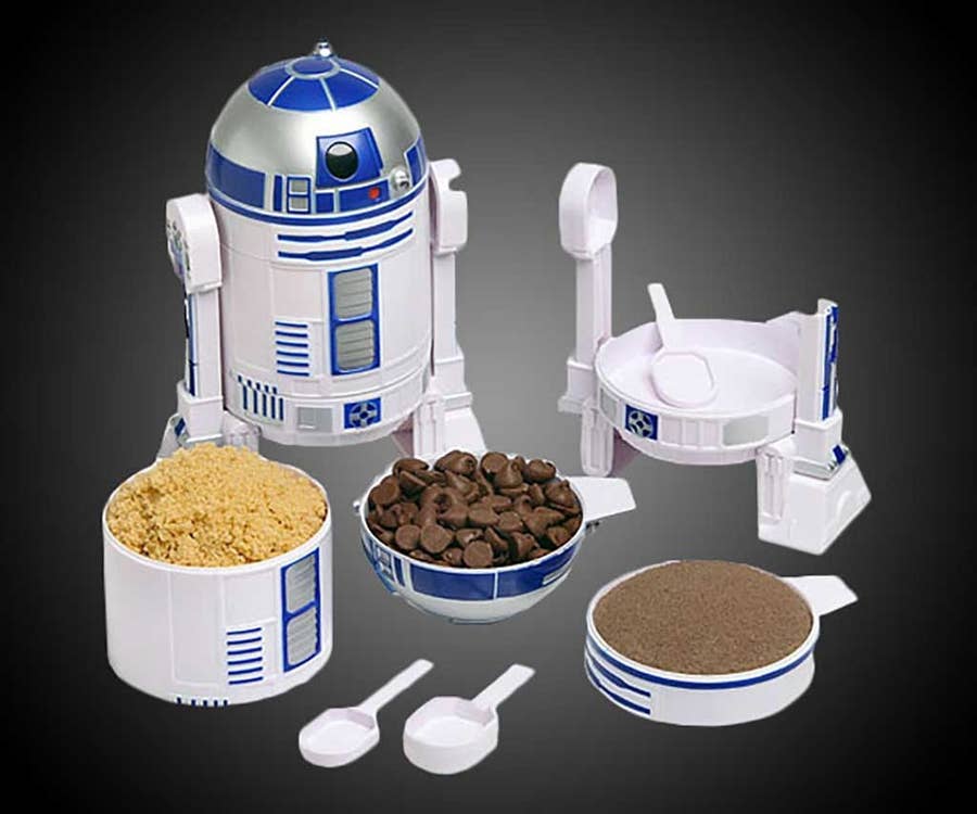 ThinkGeek Star Wars R2-D2 Measuring Cup Set Body Built from 4 Measuring Cups