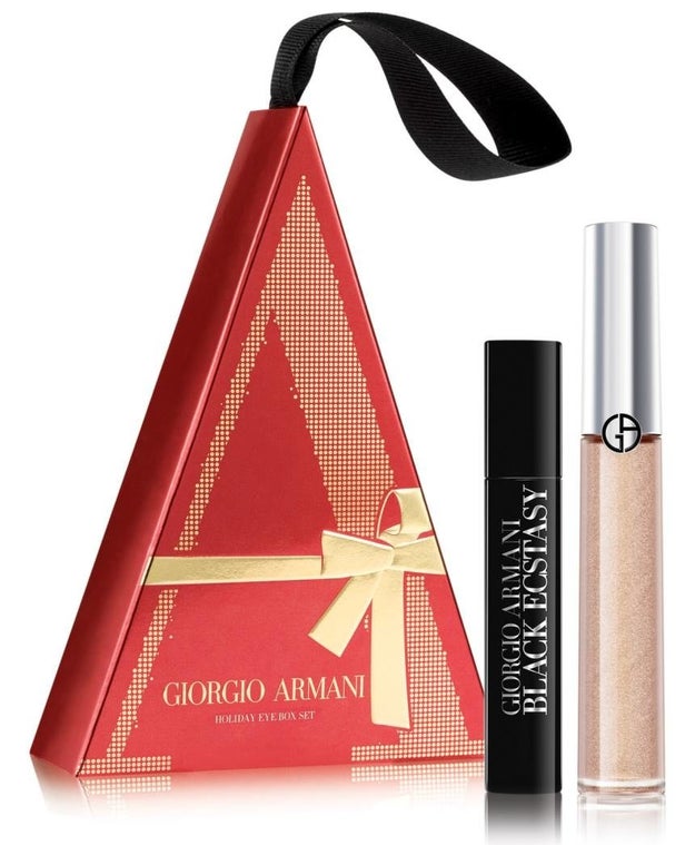 A Giorgio Armani gift set with eye tint and mascara to help give you beautiful, illuminated eyes.