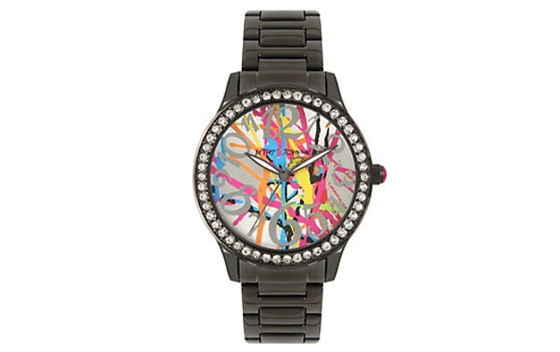 A watch so cool, I'm getting my credit card ready and gonna order one for myself. Happy holidays to me.