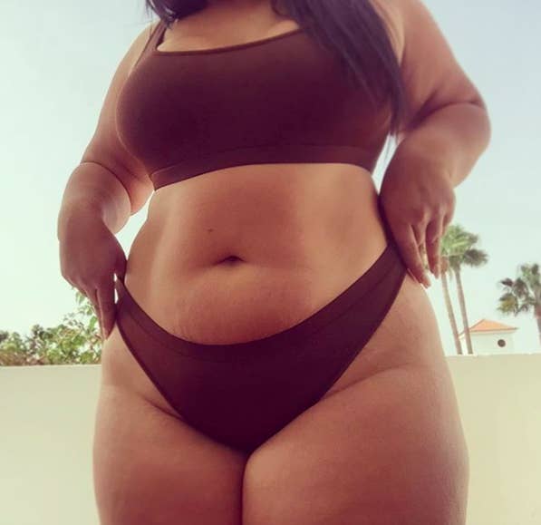 Black women with cellulite and stretch marks naked Women Are Posting Pics Of Their Stretch Marks On Instagram And Sharing Some Real Talk On Body Positivity