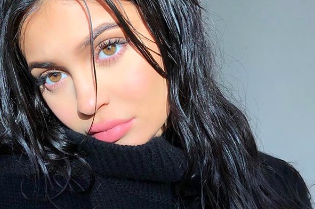 The Kardashians Are Teasing The Hell Out Of Kylie's Pregnancy In This ...