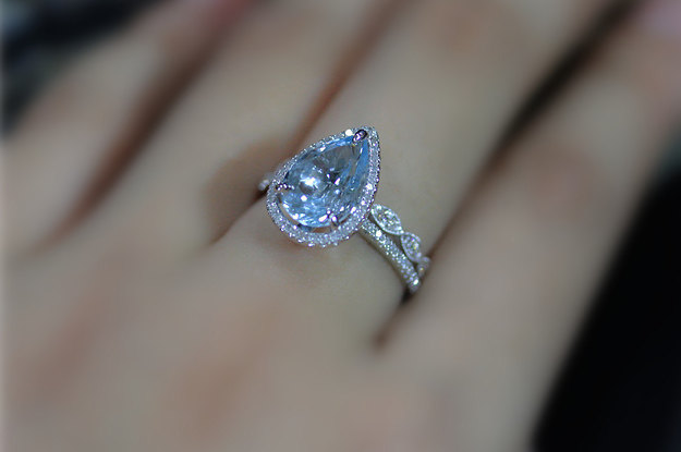 25 Of The Best Places To Buy An Engagement Ring Online