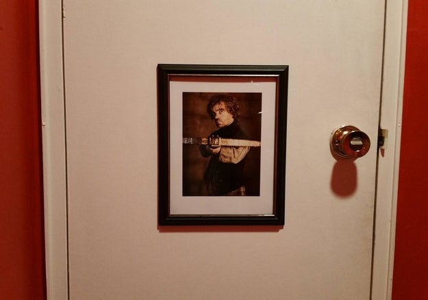 This serious Game of Thrones fan whose girlfriend let him decorate the bathroom.