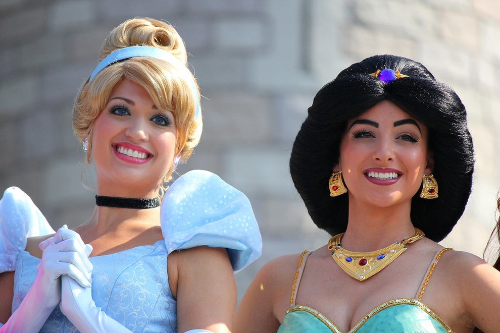 Pregnant Disney Porn Cosplay - Here's What It Takes To Be A Full-Time Disney Princess