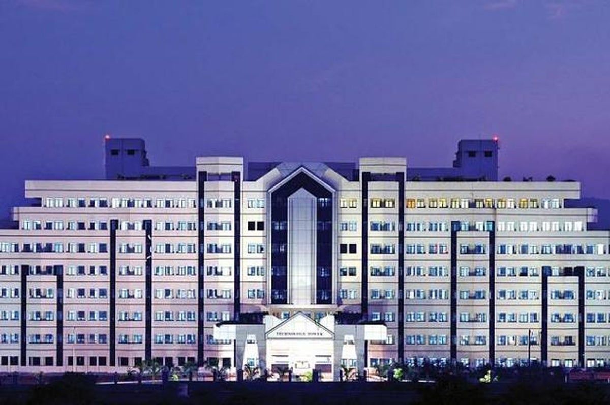 Vit Fees Structure Quora / Which One Is Better Amity Vs Lpu Vs Cu Vs