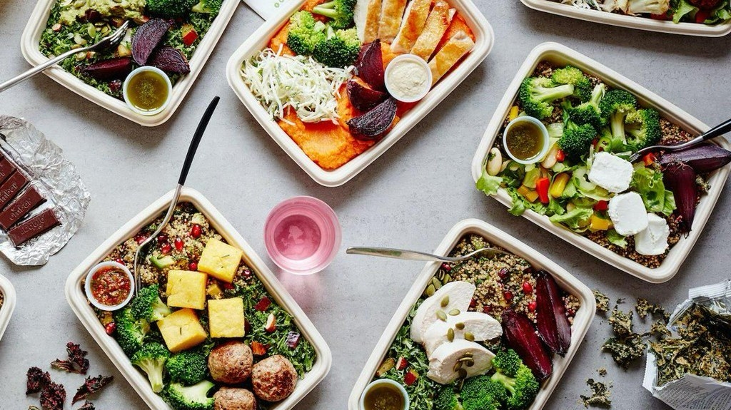 The hardest question to answer everyday is, "What's for lunch? For dinner?" MealPal helps to answer that question by offering lunch and dinner subscriptions to give you access to the best restaurants for less than $6 per meal. MealPal provides a fast, fun, and efficient system to get you delicious and affordable meals every day.