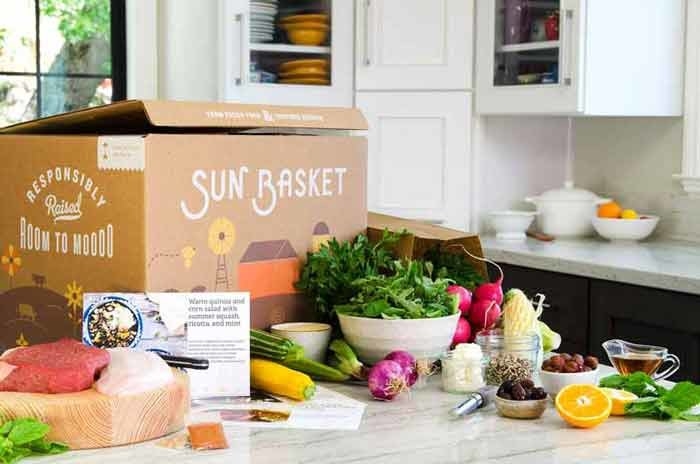 Sun Basket delivers weekly boxes of organic and sustainable ingredients and delicious recipes. You can choose menus that fit your diets, such as Paleo, Lean & Clean, Gluten-Free, Vegan and more. Putting flavors first, Sun Basket recipes are developed by award-winning chef, Justine Kelly.