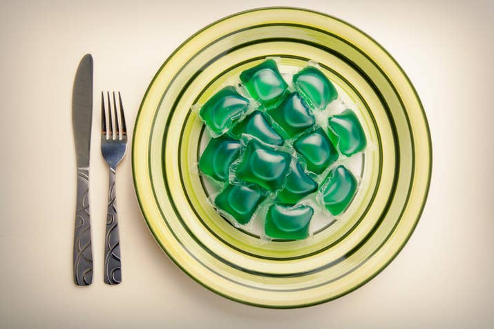 It should be obvious that the stuff inside laundry detergent pods isn't good for you. But how does it actually affect the body and what are the health risks? We spoke to Jana L. Anderson, pediatric emergency medicine physician at the Mayo Clinic in Rochester, Minnesota, to find out.First things first, what's inside these things? Laundry detergent pods, or single-load laundry packets, are full of various chemicals compounds, such as surfactants, which are great at cleaning clothes but not great for your body. Unlike regular liquid detergent, which typically just causes mild stomach upset, pods contain a highly concentrated liquid inside. So that little packet can do a lot more damage. "What's inside the pod will depend on the type — some have softener or bleach — but most are full of a very alkaline detergent," Anderson tells BuzzFeed News. Although Tide Pods are the most popular, we're talking about any laundry detergent pod here. They're made by many other brands, such as All and Gain, and there are also generics. (Note: Anderson did not comment on any specific brand.)
