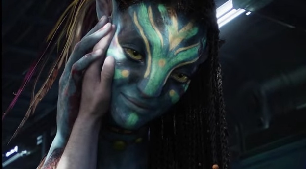 In Avatar, the Na'vi are supposed to be 10 feet tall, but at the end of the movie Jake's hand fits perfectly when cupping Neytiri's face, which should be disproportionately much larger.