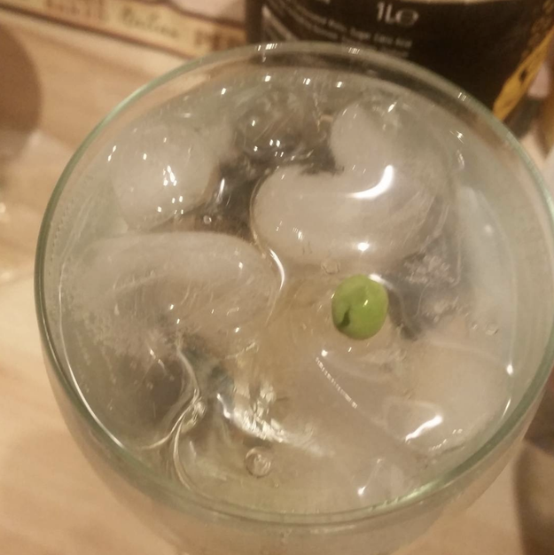 And, please, someone tell me WTF this pea is doing in this drink.