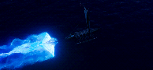 La abuela de Moana es la mejor porque es la vieja loca de la aldea y lo sabe y le da igual. Y además hace que Moana persiga su destino. Lo único que hace que su muerte sea más llevadera es que la manta en la que se transforma BRILLA Y ES ALUCINANTE.Nivel de tristeza: 💔 💔 💔 💔 💔 💔 💔 💔 / 10