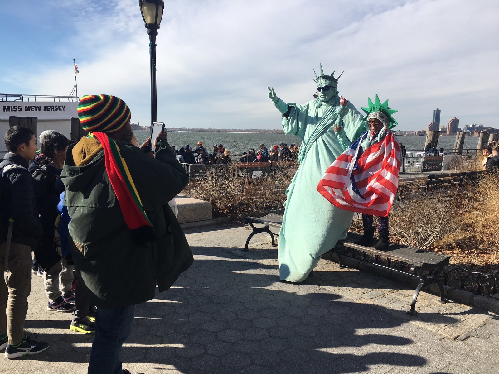 tourists-were-sad-the-government-shutdown-closed-the-statue-of-liberty