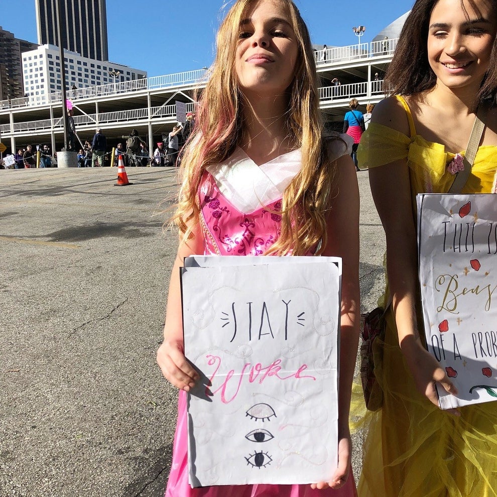 These Teens Dressed As Woke Disney Princesses For The Women's March And ...