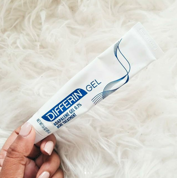 Differin Gel is a potent anti-inflammatory so it helps to treat residual acne and gradually lightens dark spots.