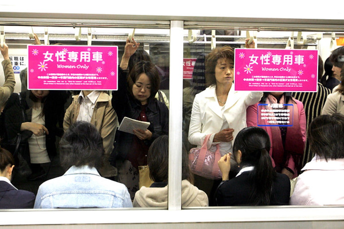 Seducing japanese women