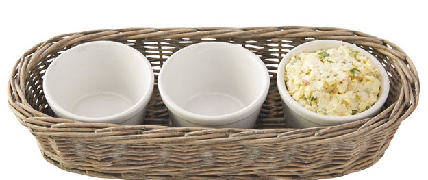 A BPA-free mini dip set because everyone knows that variety is the spice of life.