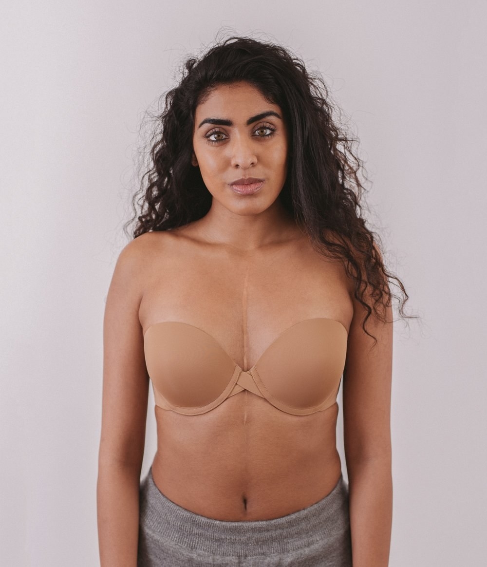 Nouns on X: My boob and bra so big Size 37  / X