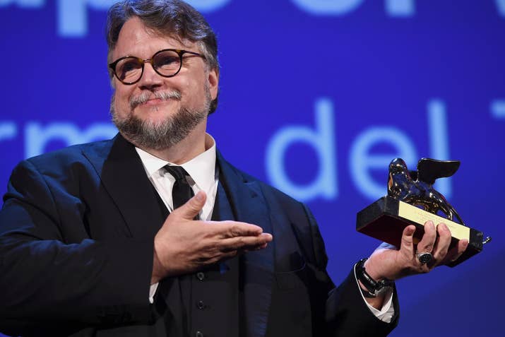 Es la primera vez que un mexicano se lleva ese premio. Guillermo, ganando como siempre.