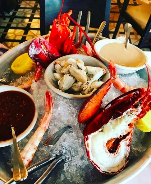 An absolute crowd-pleaser, the Seafood Tower is the perfect starter to rev up your appetite. The tower, priced per person, features an incredibly fresh, plump jumbo shrimp, lump crabmeat, and lobster tail & claw.