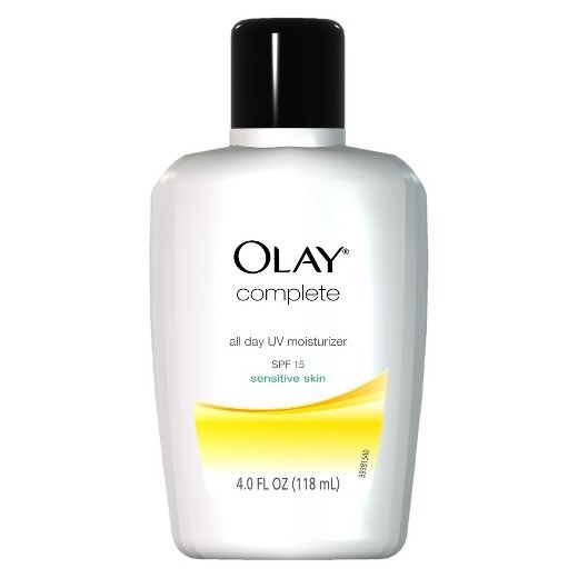 Olay's Complete All Day UV Moisturizer SPF 15 combines two of the most important parts of any skincare routine: moisturizing and SPF.