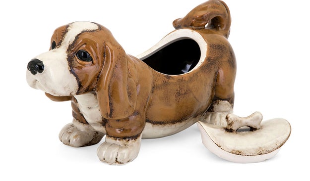 A jar to hold cookies or doggie treats for your cutest BFF.