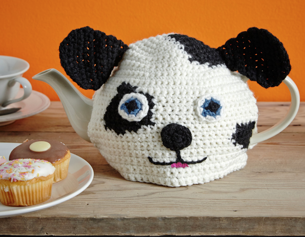 A 100% cotton kettle cosy since we all know that lukewarm tea is undeniably the worst.