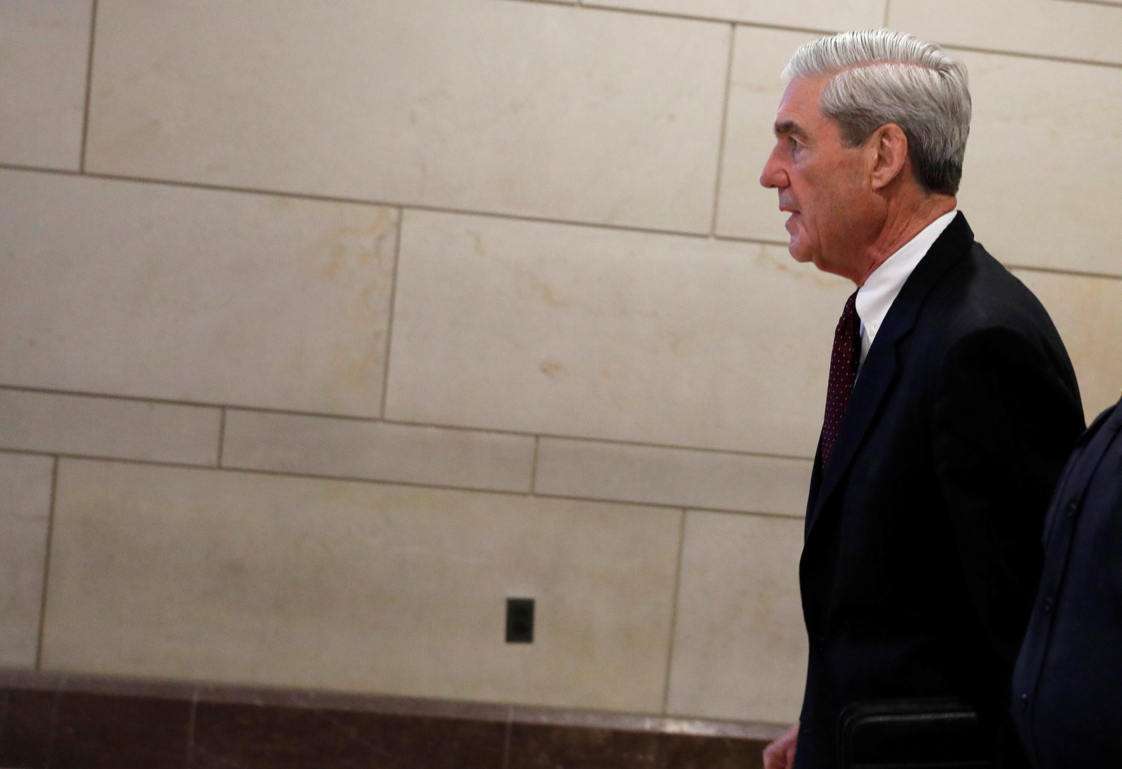 Federal Grand Jury In Special Counsel Probe Indicts Russian Troll Farm ...