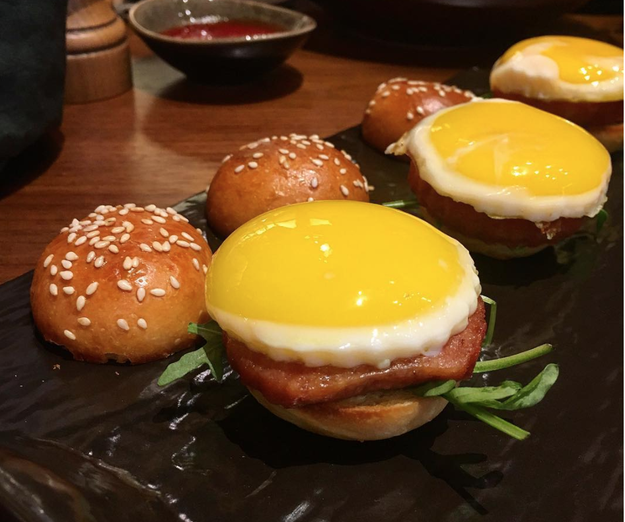 And, not only does this person know runny eggs are best, they know they're basically damn works of art, too.