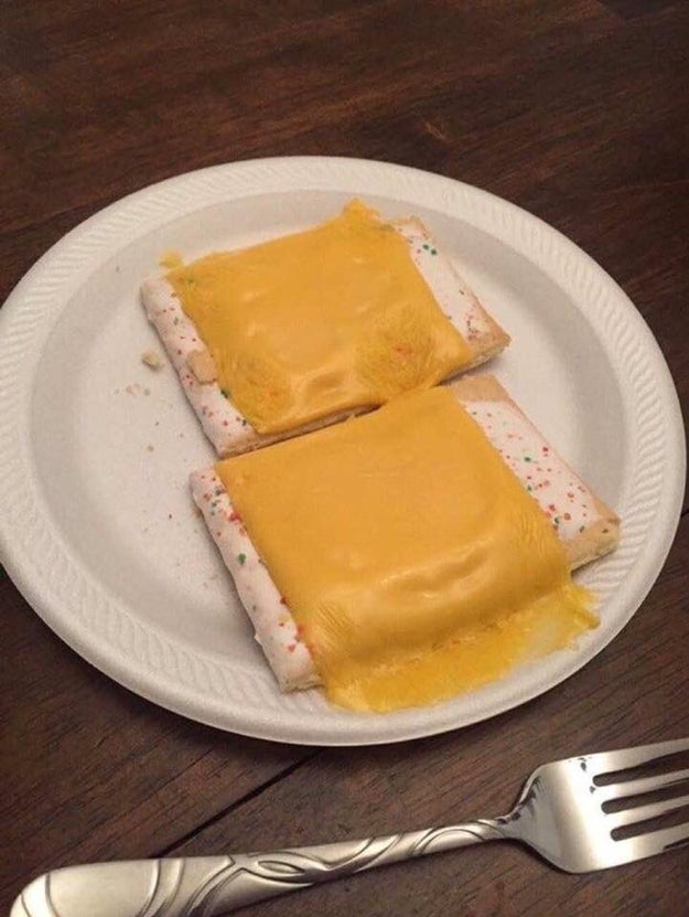 Pop Tarts are a childhood favourite...NOW TURNED INTO A NIGHTMARE! DON'T CLOSE YOUR EYES EVEN THOUGH I TOLD YOU PREVIOUSLY TO CLOSE YOUR EYES THIS PICTURE WILL FIND YOU IN YOUR SLEEP.