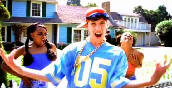 26 Songs That You D Think Are 10 Years Old But Were Actually Released In 1998
