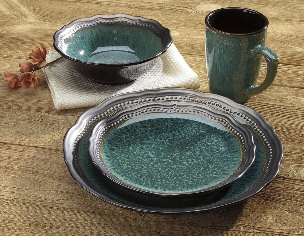 15 Of The Best Dishware Sets You Can Get On Amazon