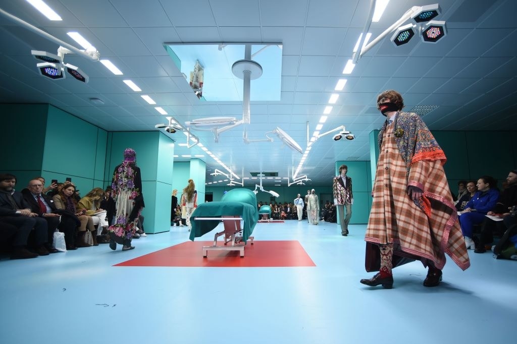 Milan Fashion Week 2018: Gucci brings on severed heads, Tommy