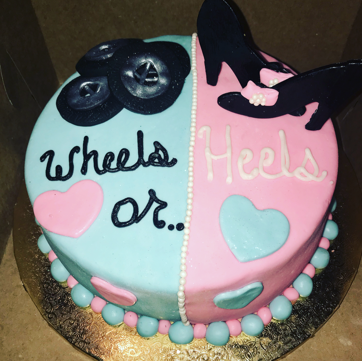 Twitter Users Are Really Confused About These Weird Gender Reveal Cakes